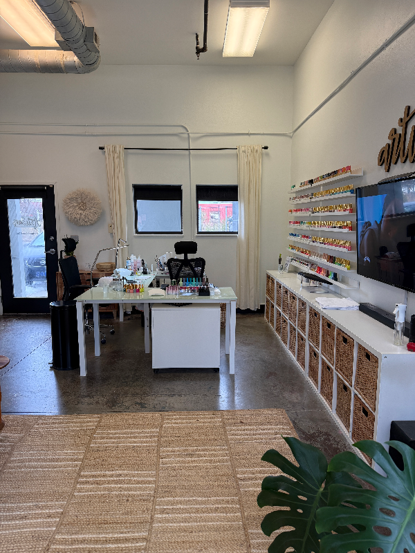 532 W 10th St #532 - Photo 6 of 19