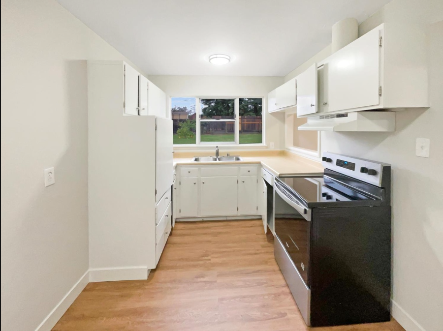 8255 Oahu Dr - Photo 2 of 21