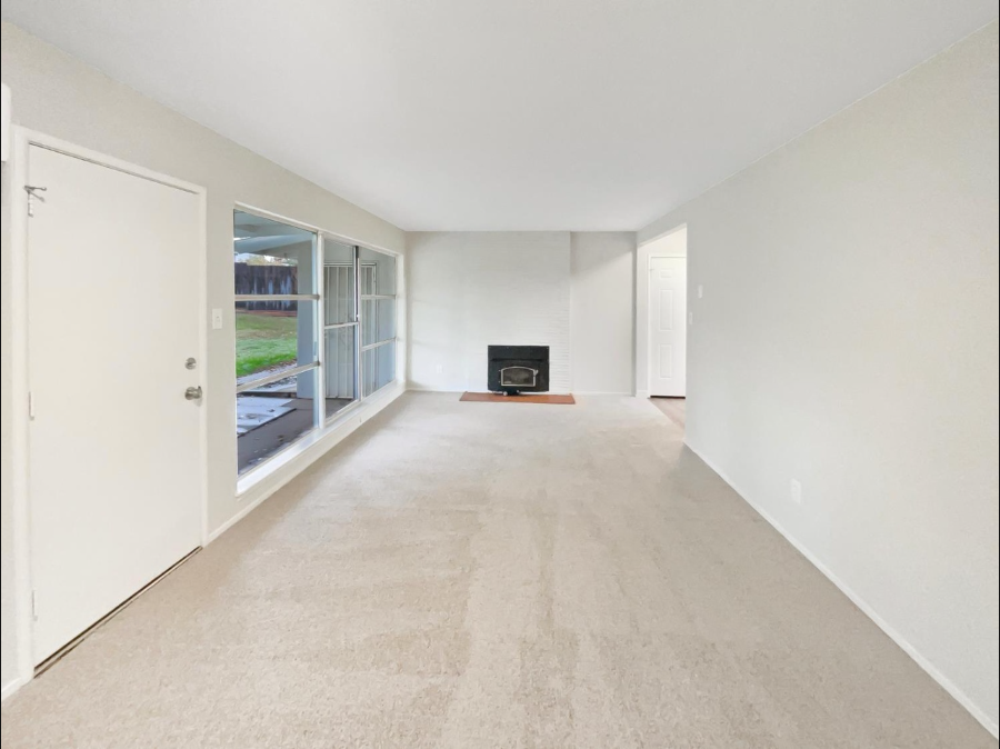 8255 Oahu Dr - Photo 3 of 21