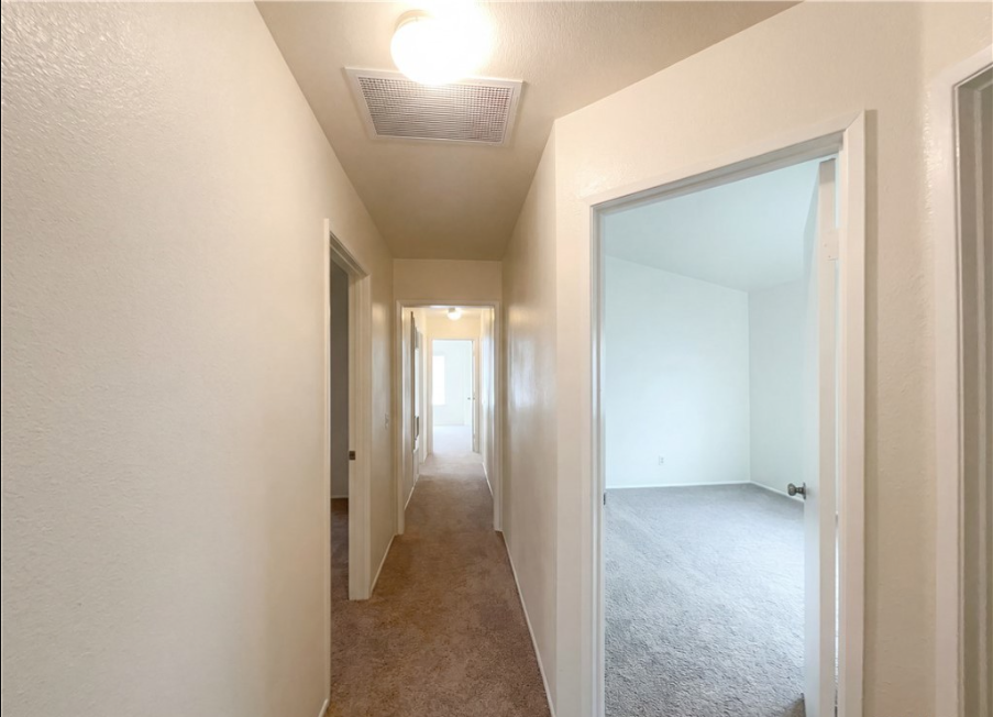 25311 Chicago Ave - Photo 7 of 20