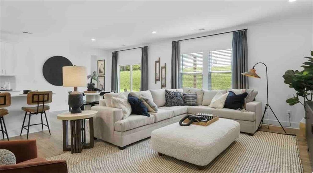 555 Red Dragon Dr - Photo 2 of 16