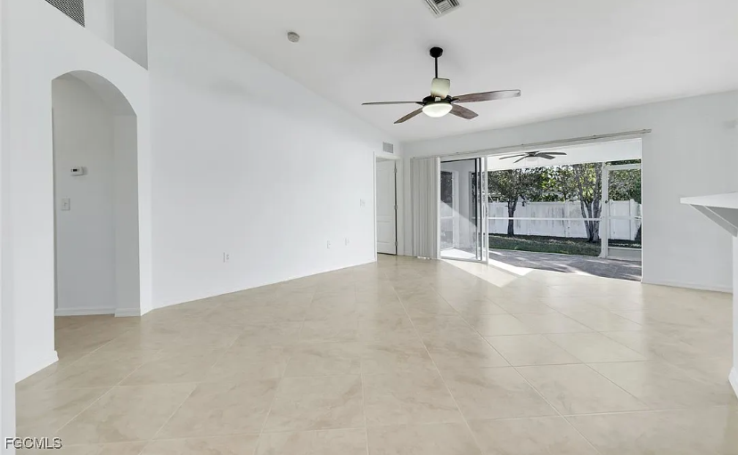 2334 W Price Blvd - Photo 3 of 9