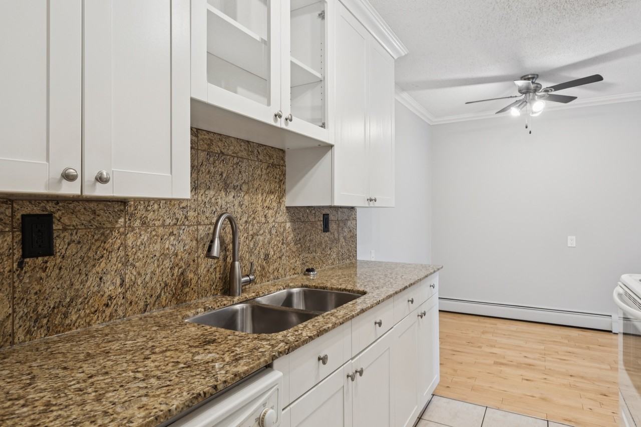 Seymour Place - Photo 7 of 20