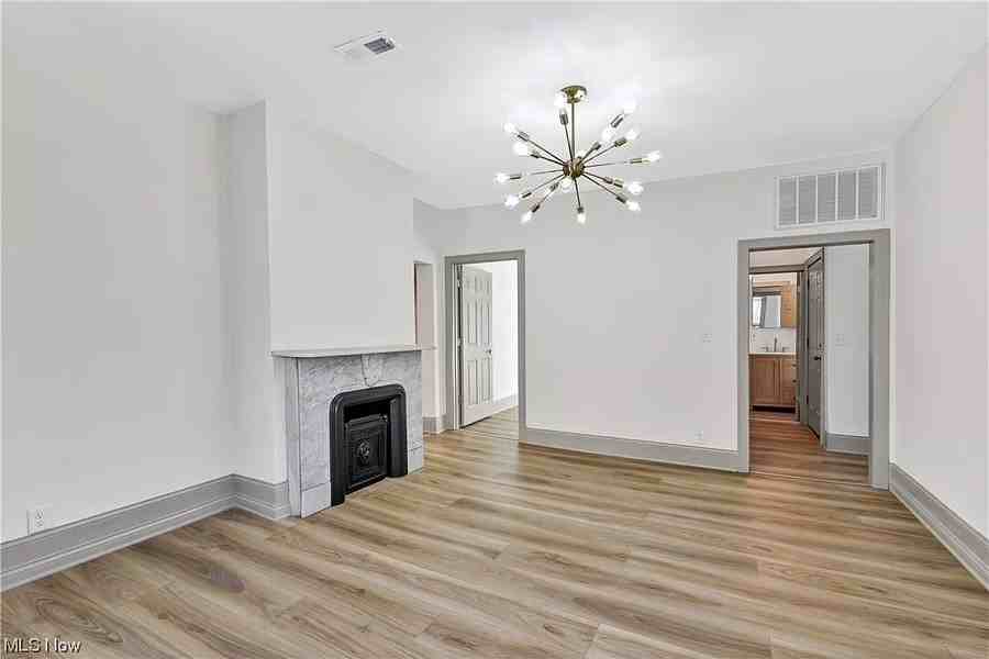 3401 Clinton Ave - Photo 3 of 15