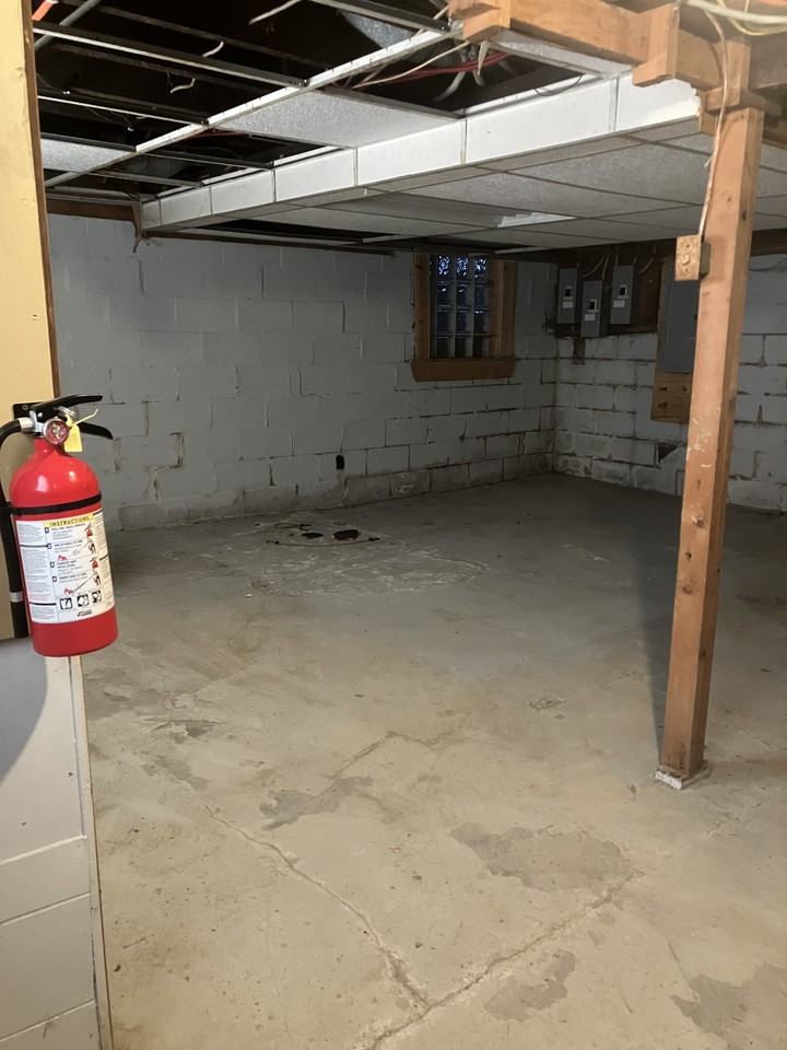 316 S Spring Ave #1 - Photo 4 of 6