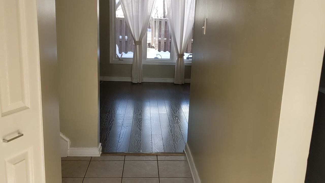 665 Hochelaga Street - Photo 7 of 20