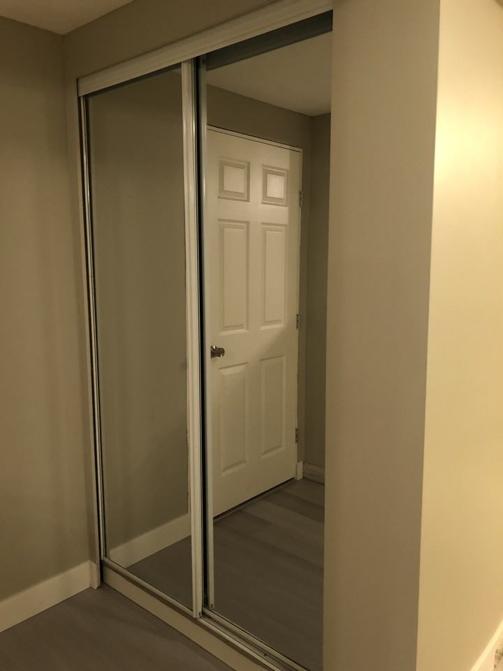 316 Robertson Street #B - Photo 4 of 11