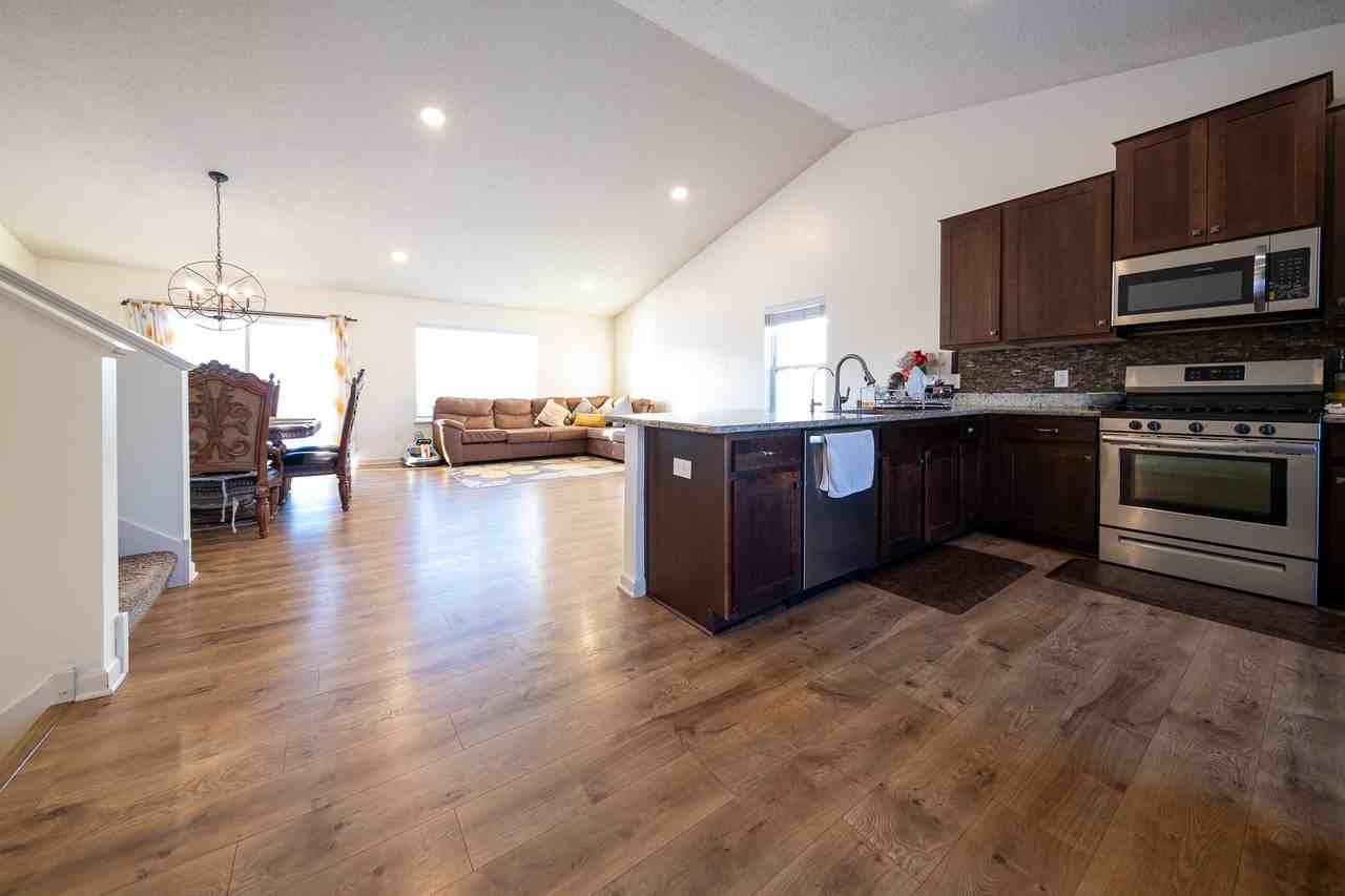 15104 Emory Cir #1 - Photo 3 of 31