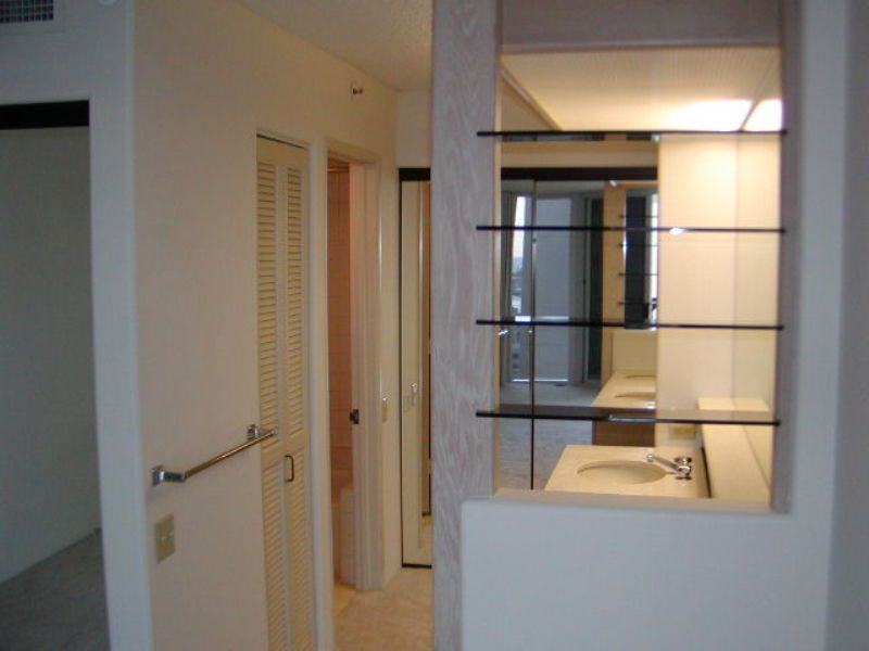 1212 Nuuanu Ave #2104 - Photo 4 of 22