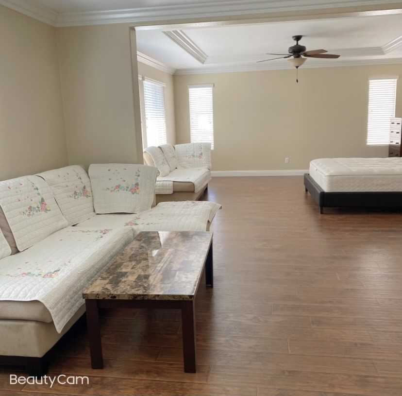 13744 Dellbrook St #11 - Photo 2 of 6