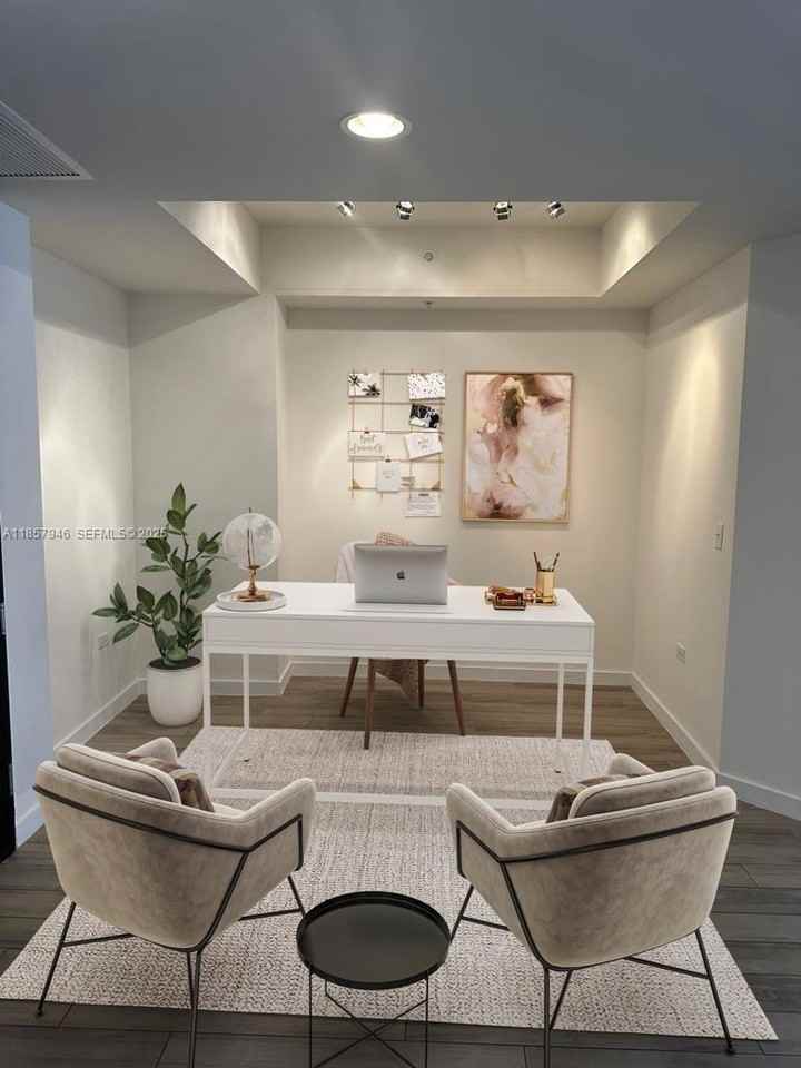 999 Brickell Plz #2307 - Photo 6 of 10