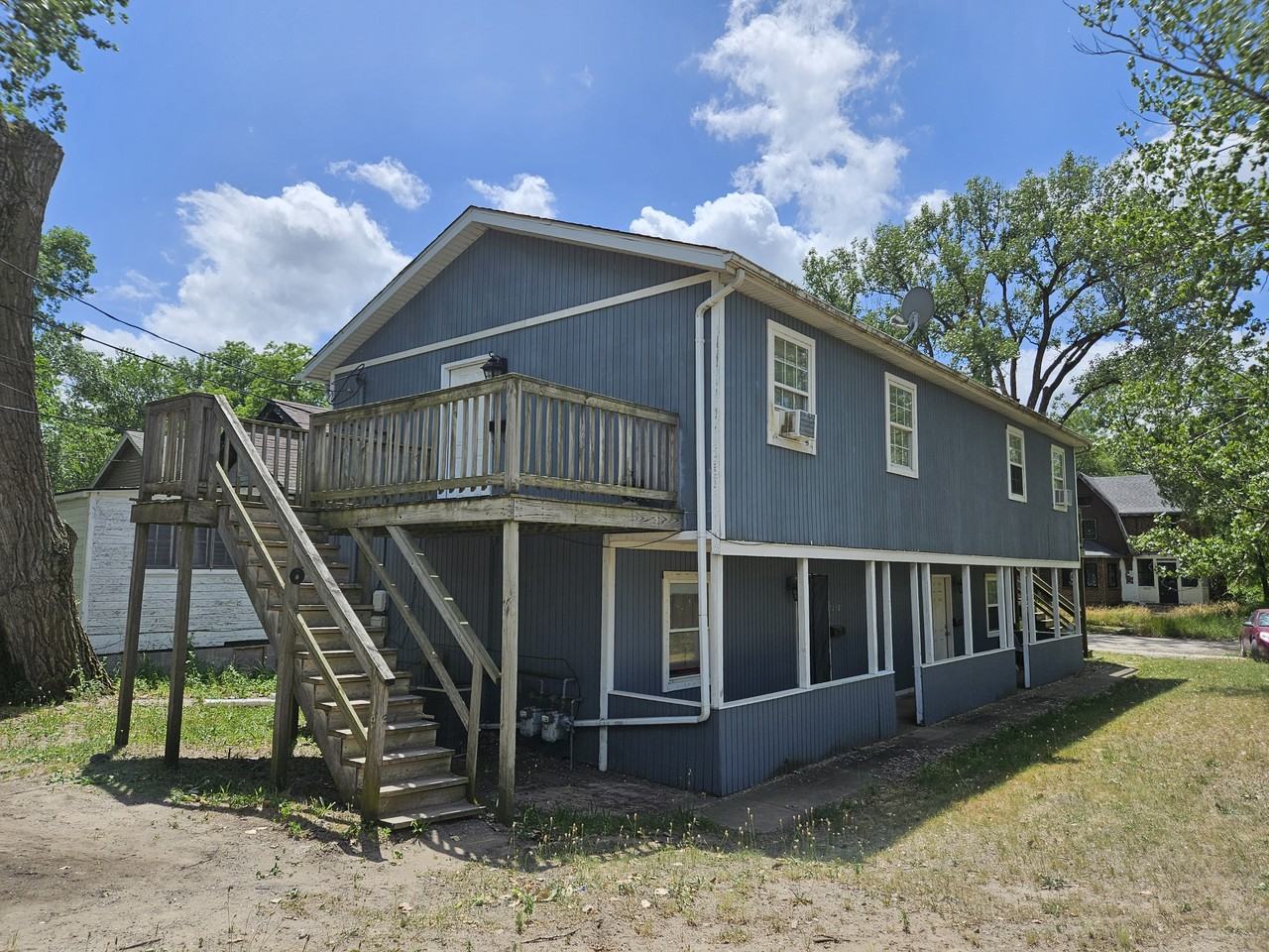 745 N Hamilton St #D - Photo 3 of 10