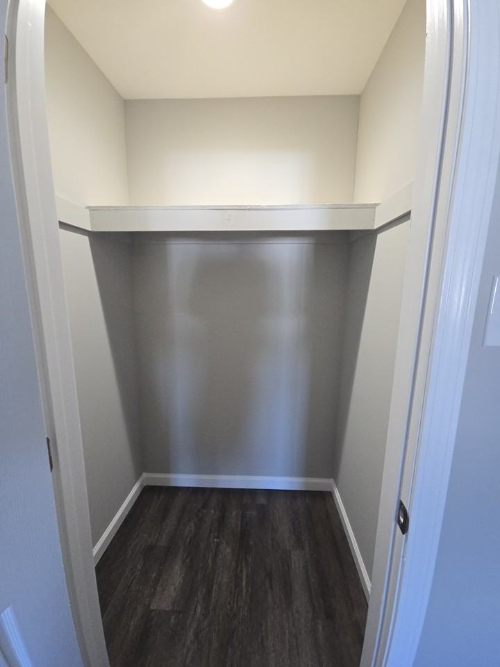 201 River Oaks Dr #B - Photo 5 of 7