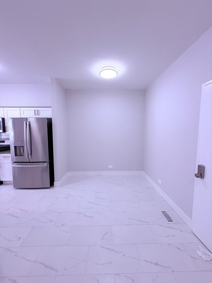 2741 Odlum Dr #3 - Photo 4 of 22