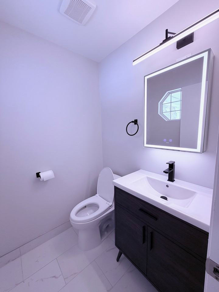 2741 Odlum Dr #3 - Photo 7 of 22