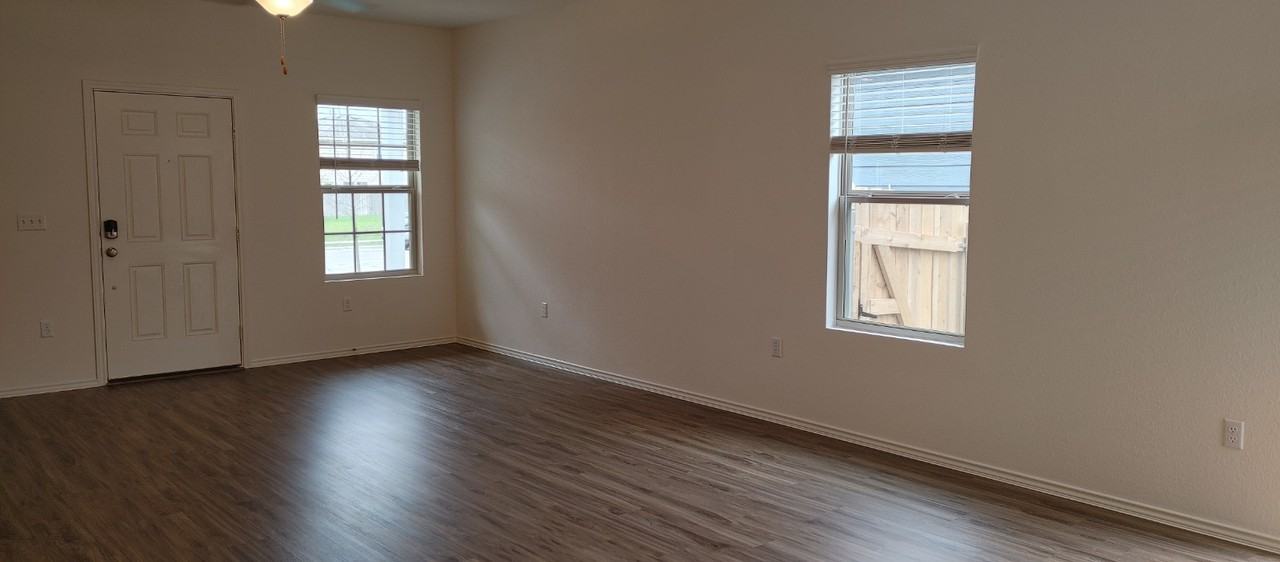 3420 Lodgepole Dr #1 - Photo 6 of 20