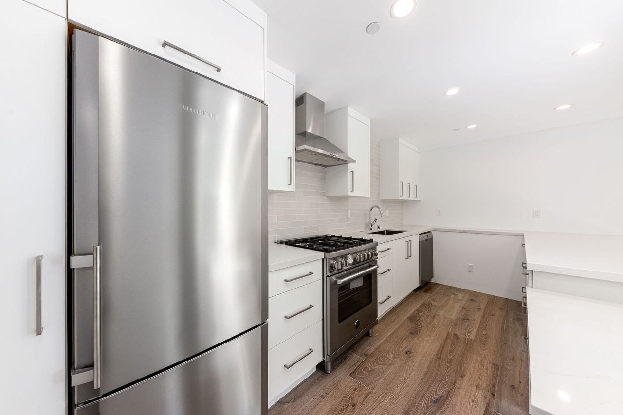 275 Castro St #A - Photo 5 of 20