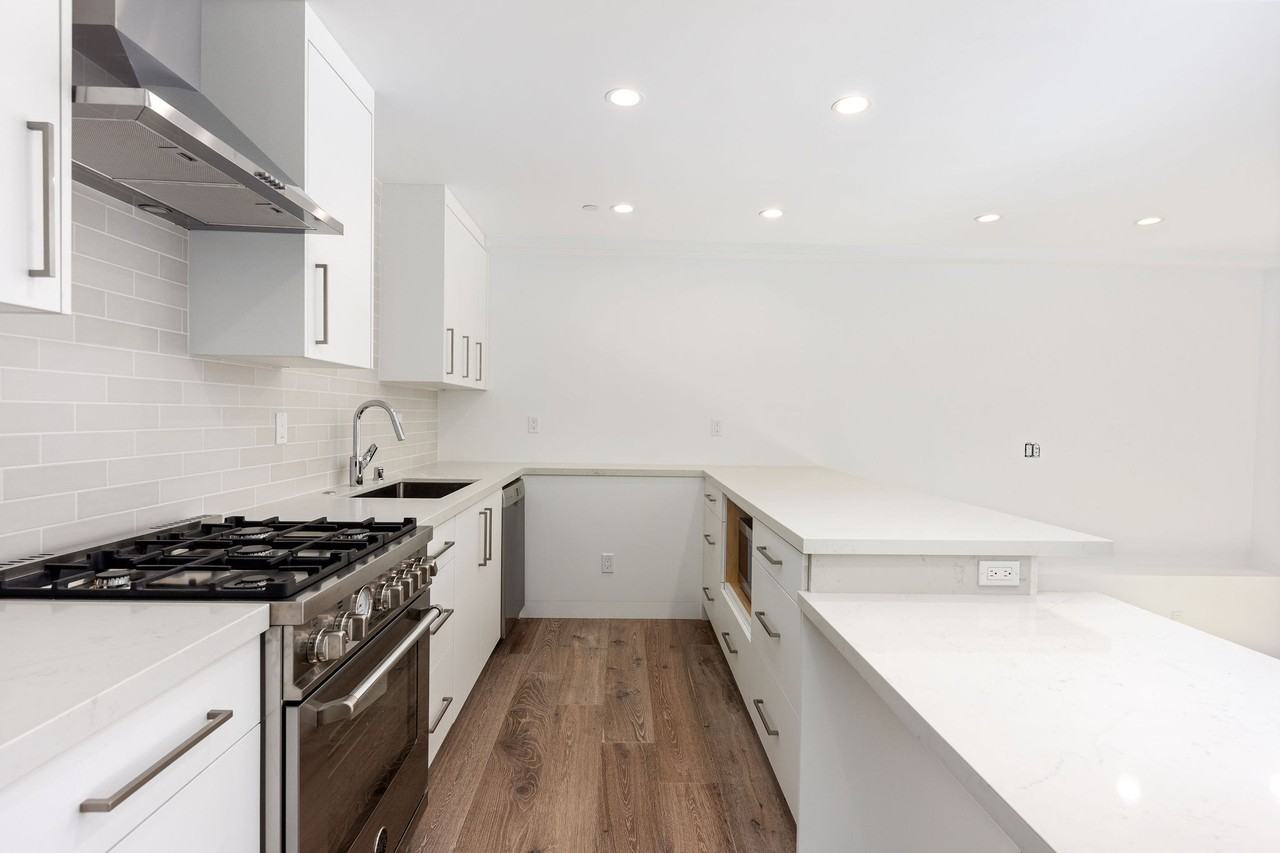 275 Castro St #A - Photo 6 of 20