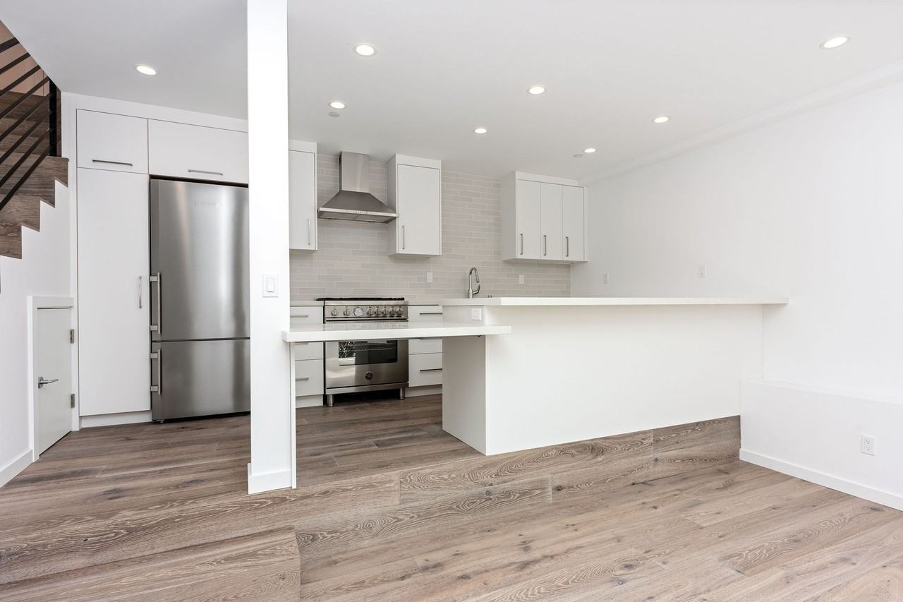 275 Castro St #A - Photo 7 of 20