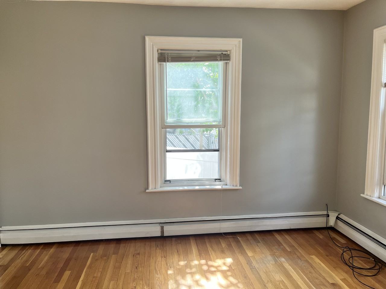 84 Byron St #1 - Photo 3 of 14