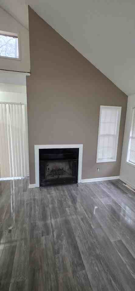 8526 Pineland Dr Apt C #NA - Photo 7 of 9