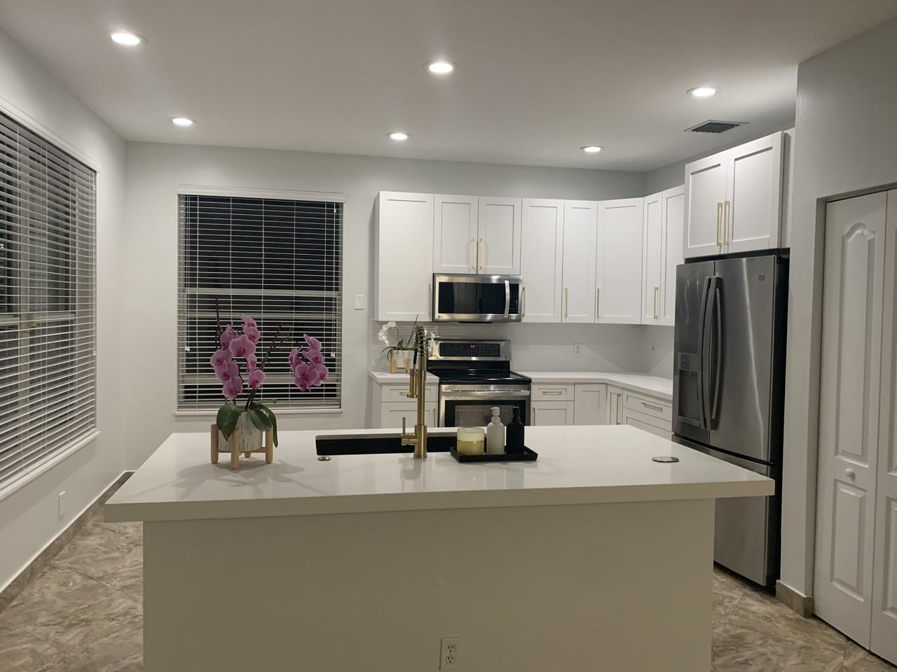 1530 Sw 193rd Ter #NA - Photo 3 of 26