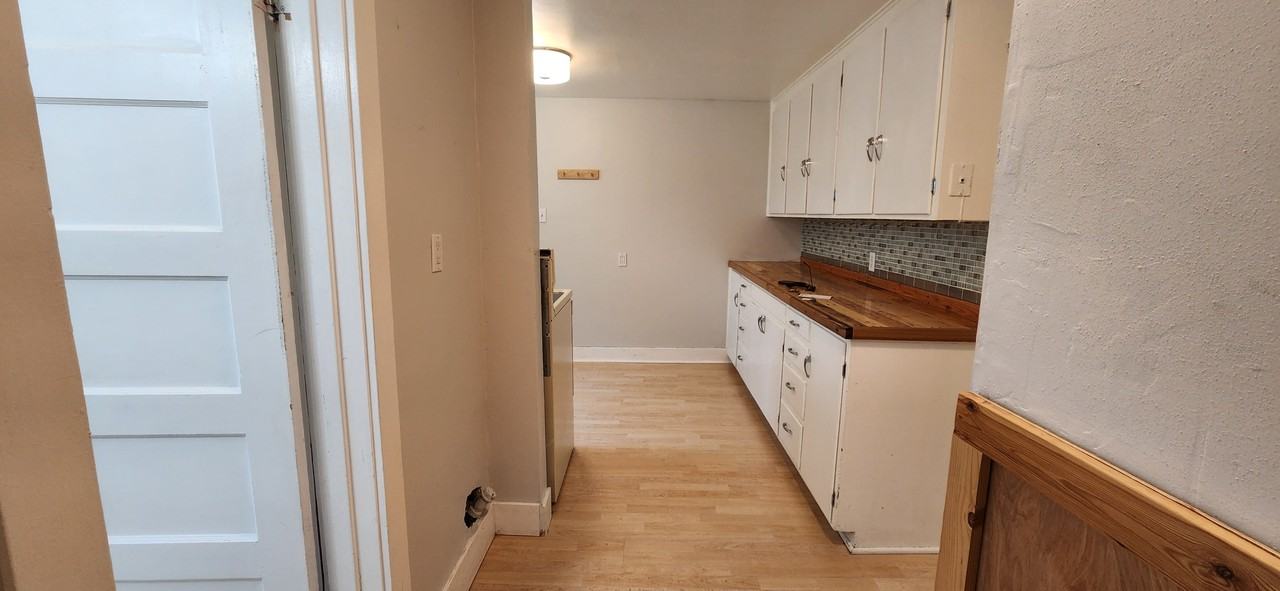 1046 East 6th Avenue - 1046 1/2 #1046-1-2 - Photo 6 of 19