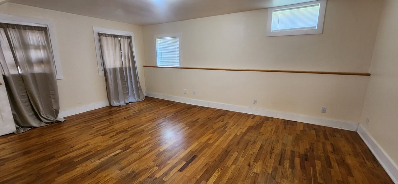 1046 East 6th Avenue - 1046 1/2 #1046-1-2 - Photo 7 of 19