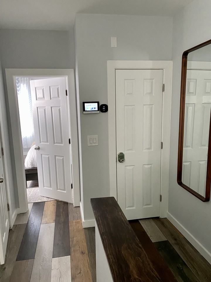 Hazel Ave #2ndFL3rdFL - Photo 7 of 8