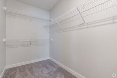 5117 Oakwood Landings Ln #5117-402 - Photo 7 of 18