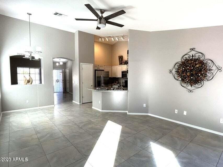 15247 W Elm Cir - Photo 5 of 17