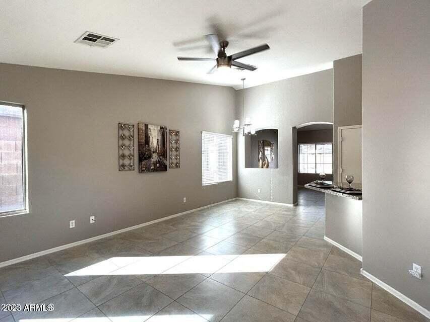 15247 W Elm Cir - Photo 6 of 17