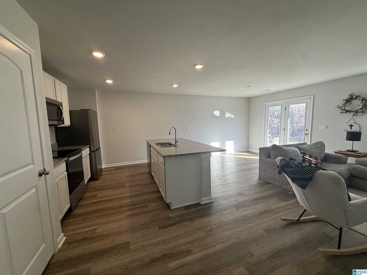 1510 Heritage Cir Se - Photo 7 of 14