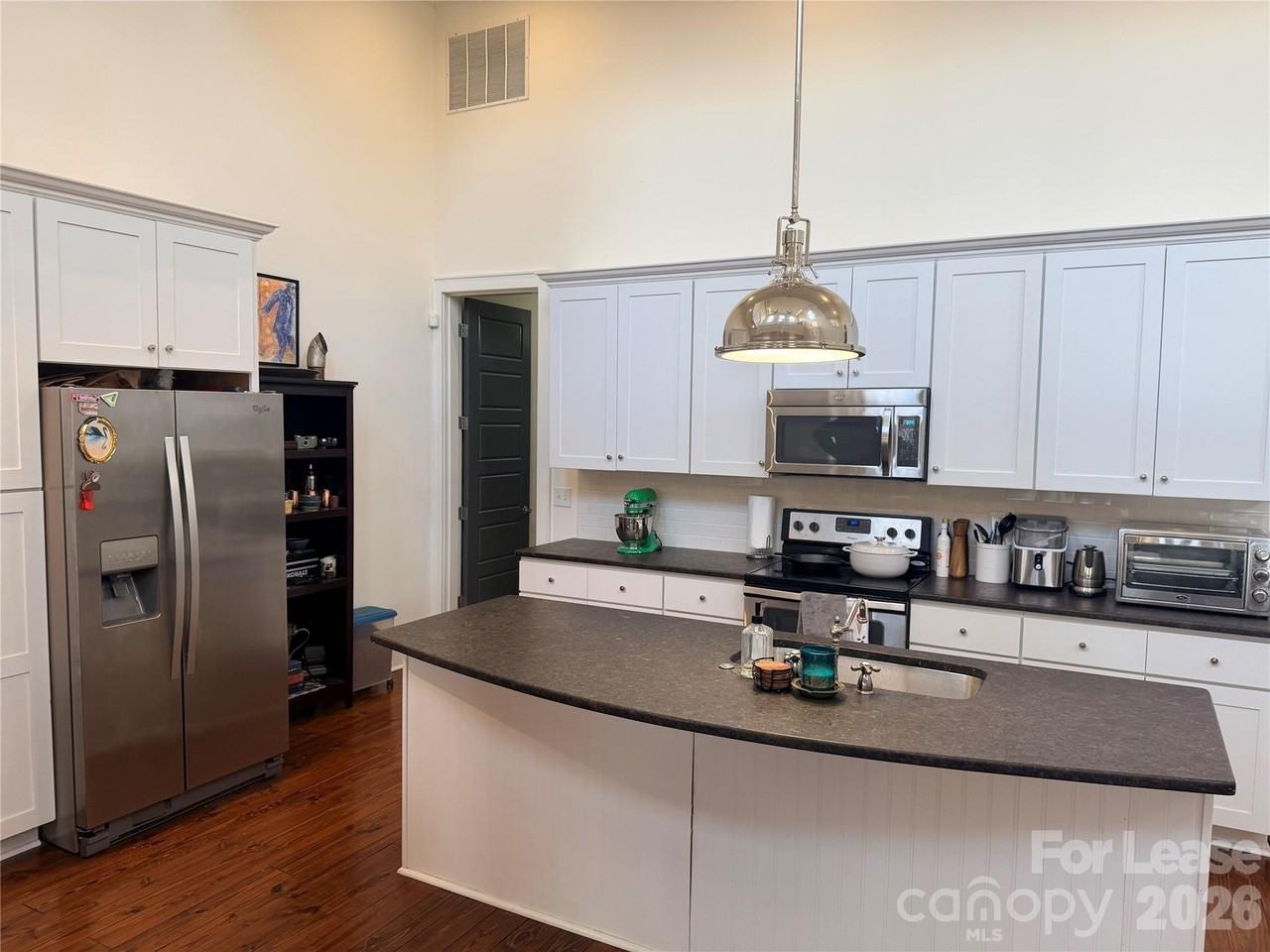 113 N Main St Ste F #F - Photo 4 of 17