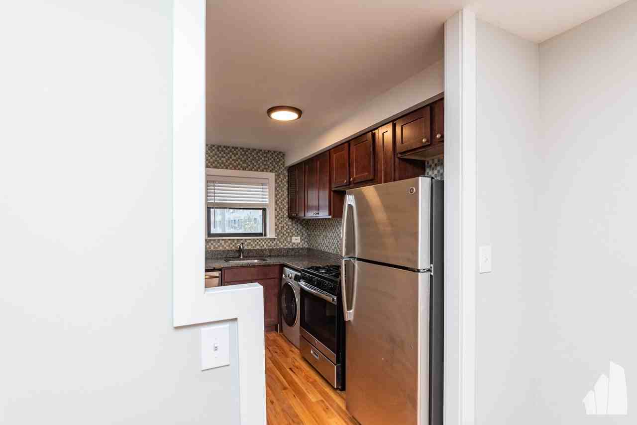 696 Elm Pl #102 - Photo 6 of 10