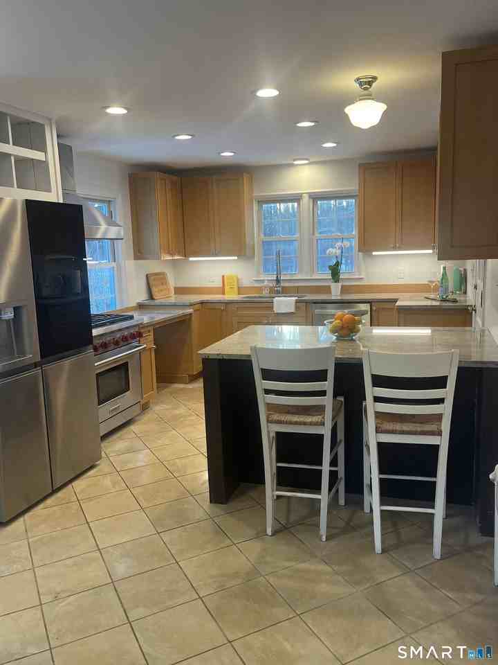 81 Black Rock Tpke - Photo 3 of 30