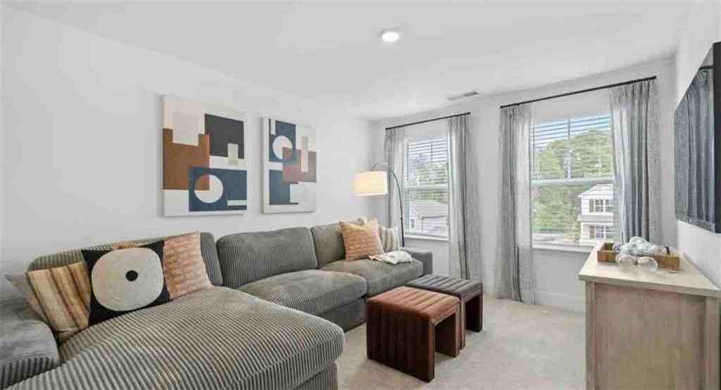 555 Red Dragon Dr - Photo 6 of 16