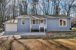 303 Nottingham Dr - Photo 1 of 1