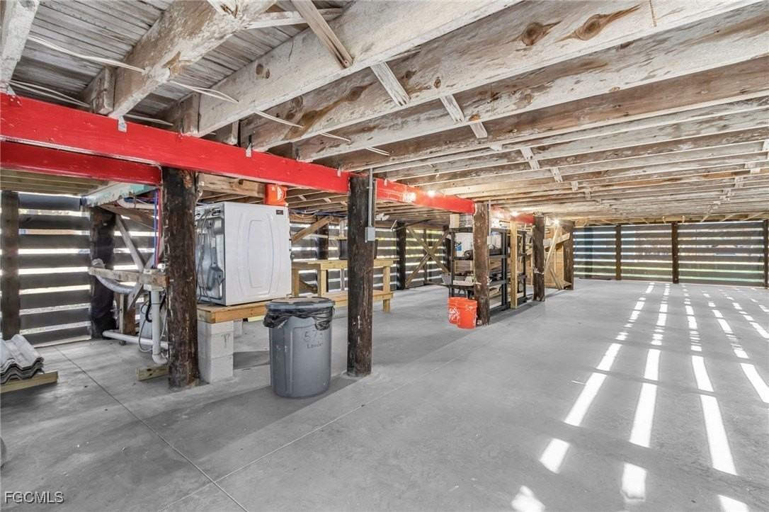 5731 Lauder St - Photo 4 of 37