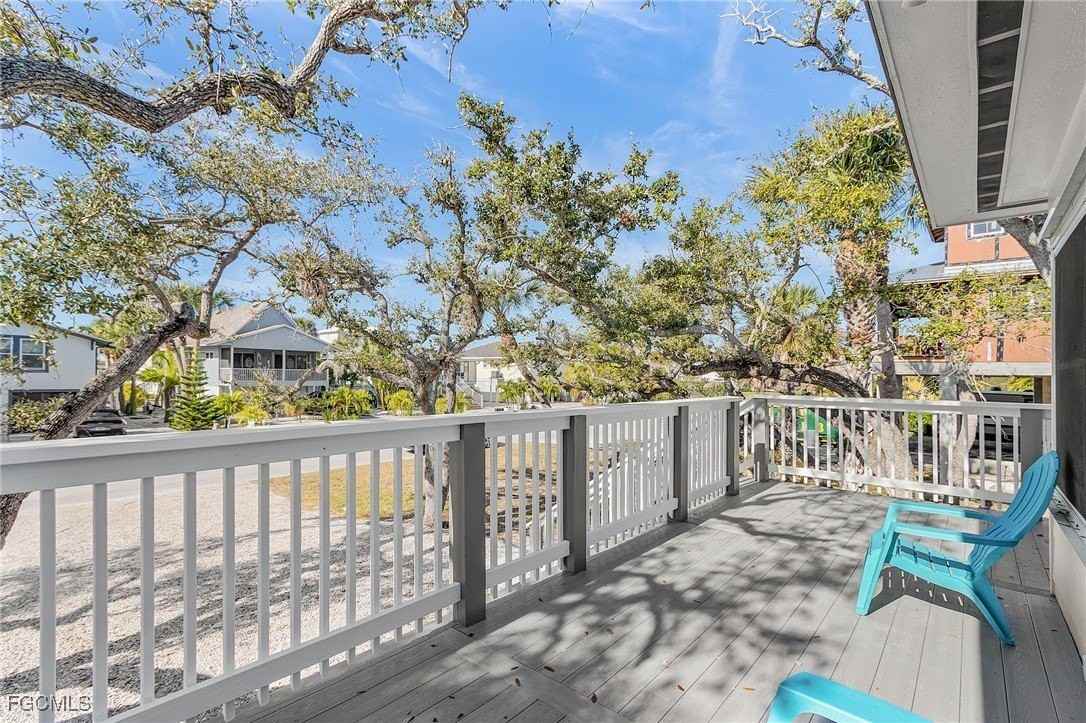 5731 Lauder St - Photo 7 of 37