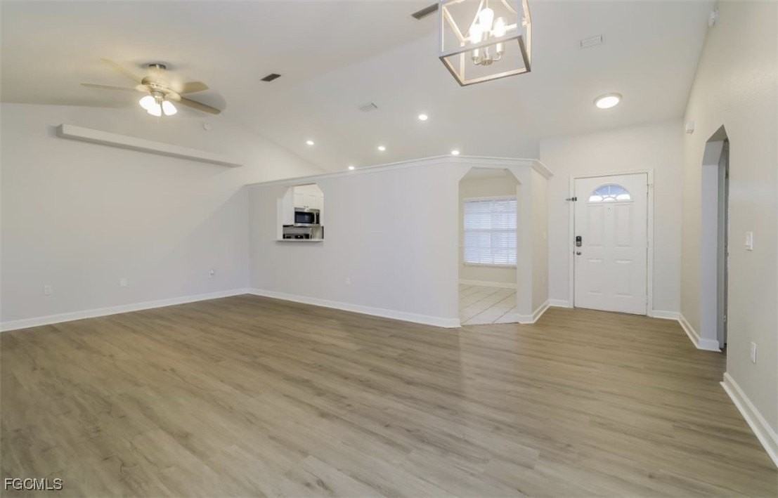 3919 Se 2nd Pl - Photo 4 of 14