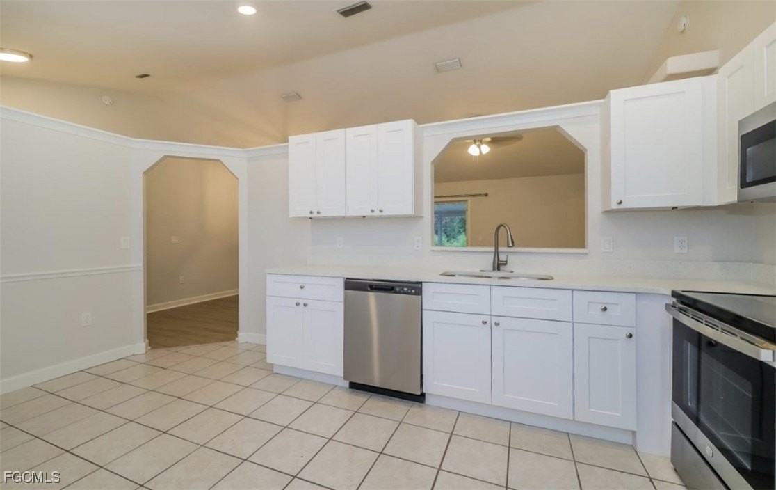 3919 Se 2nd Pl - Photo 6 of 14