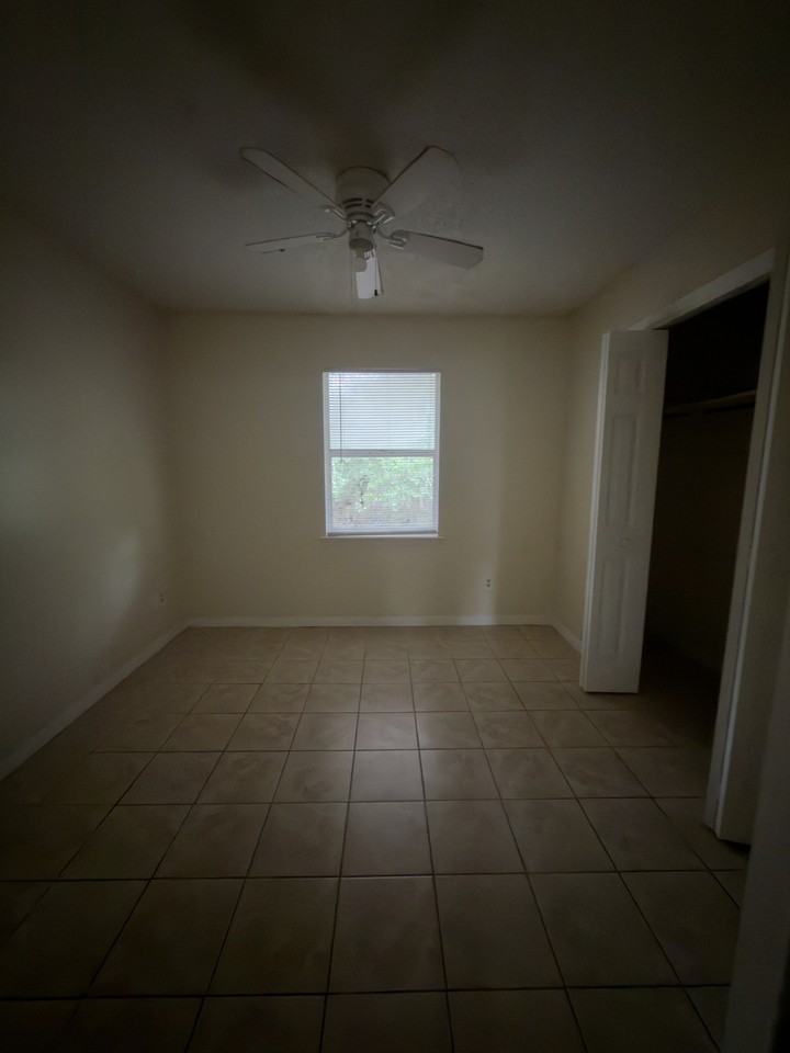 547A S 61st Ave #547A - Photo 6 of 10