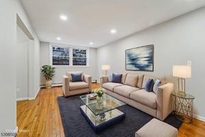 featured image of 357 Franklin St