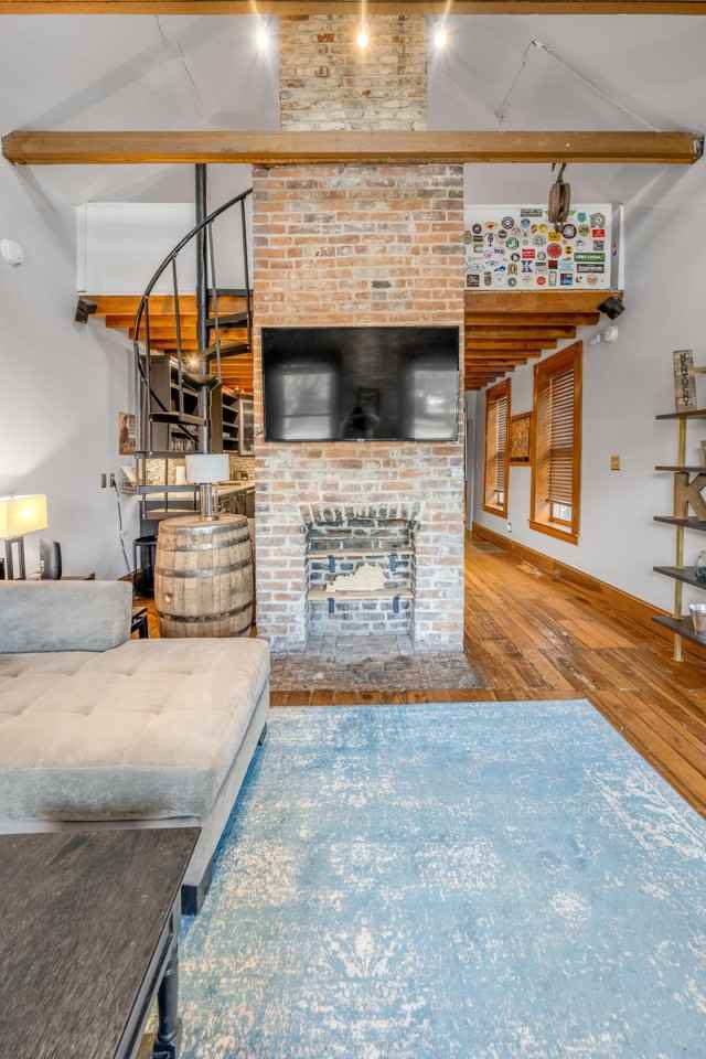 419 S Upper St - Photo 5 of 23