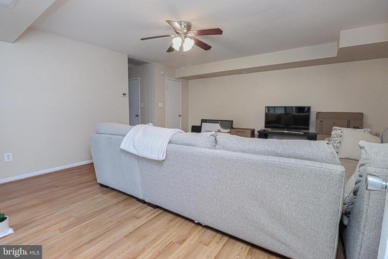 5478 Cedar Ln - Photo 5 of 18