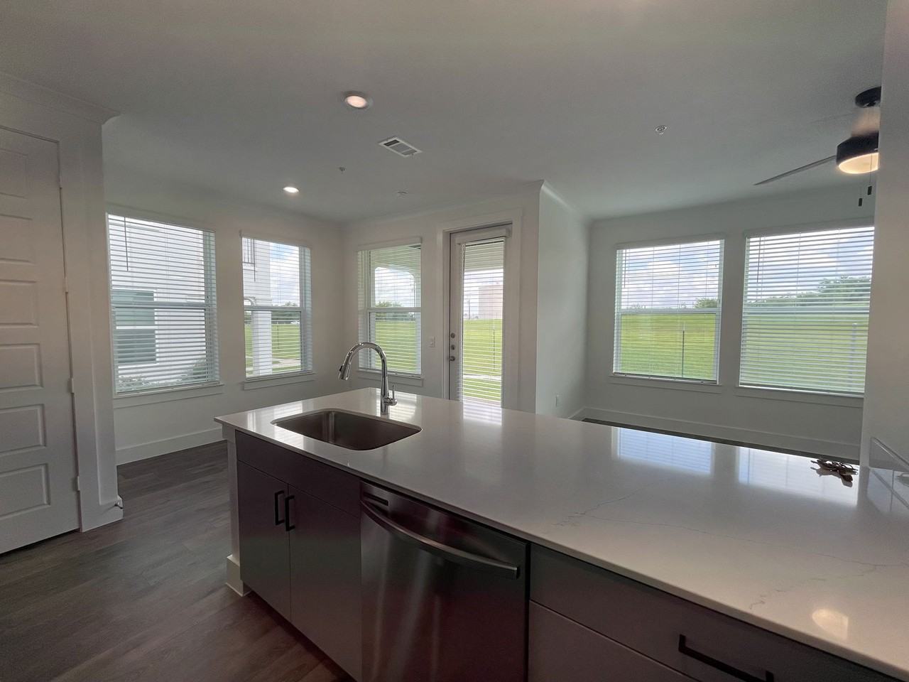 4770 Luxe Lane #01-1103 - Photo 3 of 8