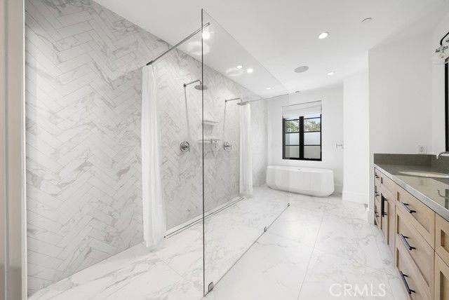 616 Acacia Ave - Photo 2 of 8