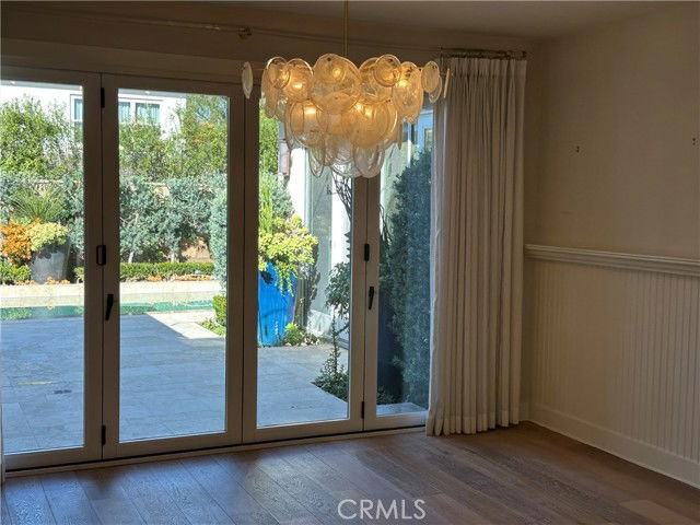 45 Skyward - Photo 3 of 8