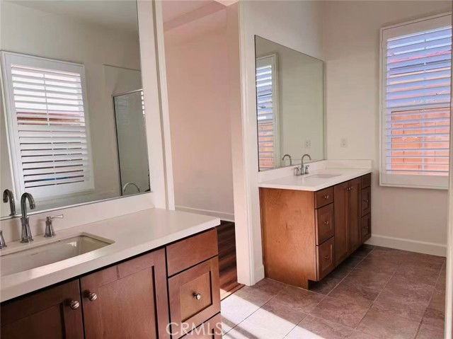 59 Belfast - Photo 3 of 8